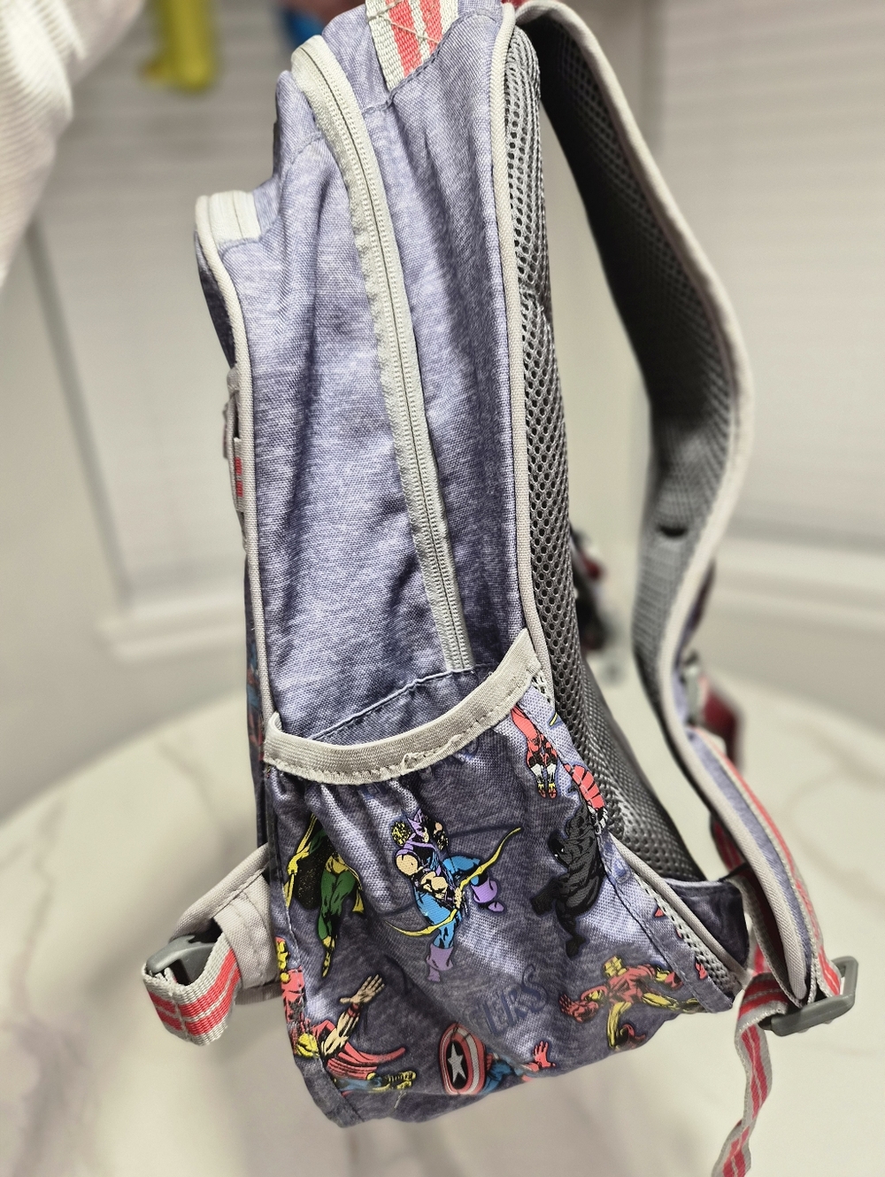 Pottery Barn Kids Avengers Large Mackenzie Backpack - Picture 9 of 16